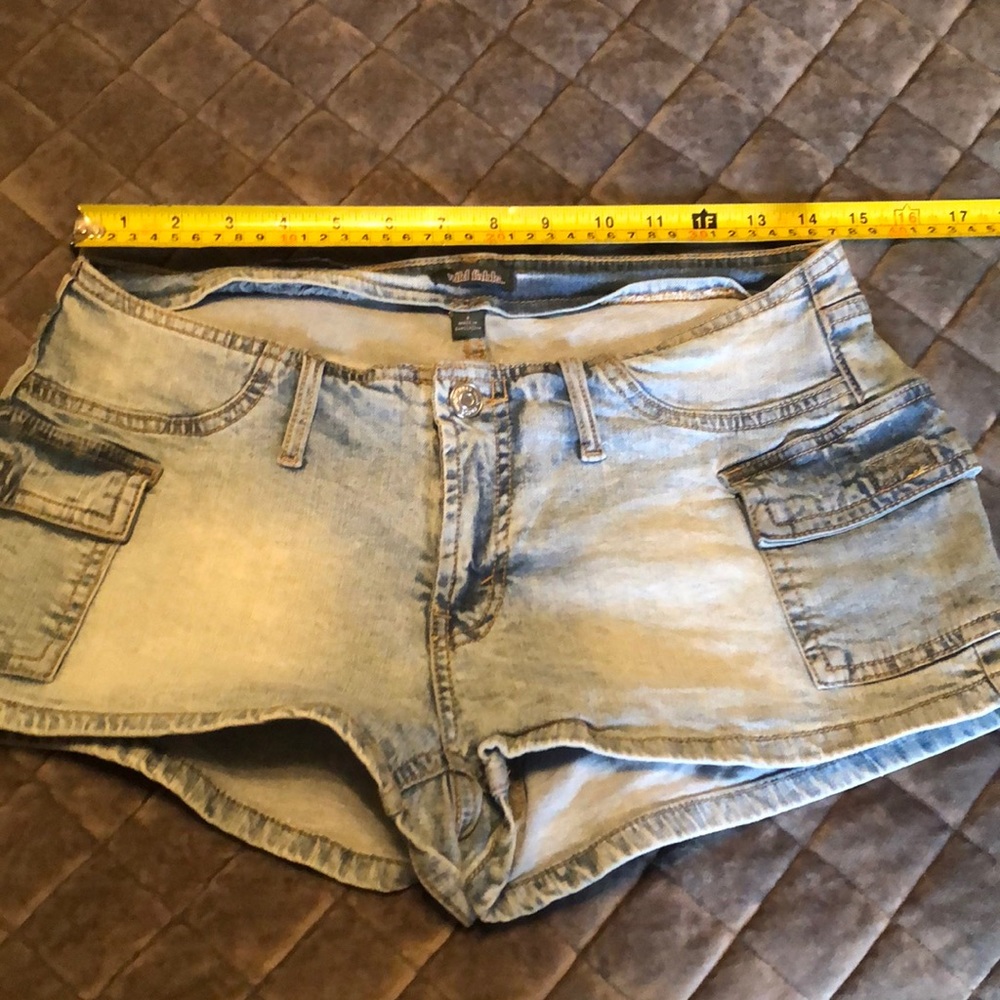 Wild fable shorts. Size 4